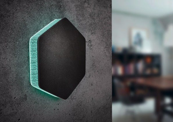 Der Smart-Home-Hub Zoe von Protonet versteht bis zu 1500 Sprachkommandos – in Englisch. (Quelle: Protonet)