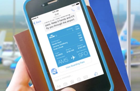 KLM zeigt dir jetzt Bordkarten und Flug-Updates im Facebook Messenger – und so sieht das aus