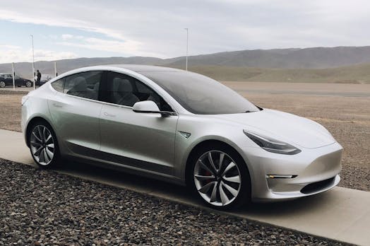 Zur Steigerung der Model-3-Produktion: Tesla übernimmt deutsches Unternehmen Grohmann