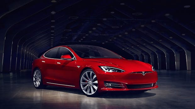 Model S gehackt: Entwicklerin installiert Linux auf ihrem Tesla