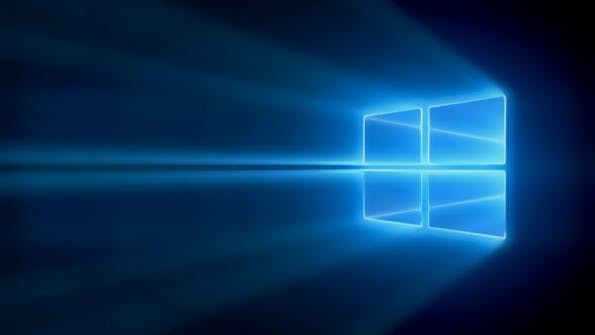 Windows 10: Nutzer müssen bis 2017 auf das nächste große Update warten. (Bild: Microsoft)