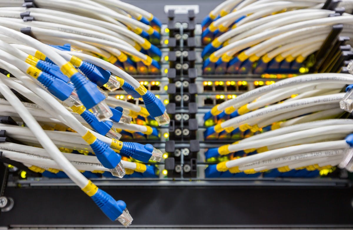 Trotz Cloud Computing: Unternehmen müssen Dienste anbieten, die hohe Upload-Bandbreiten erfordern.