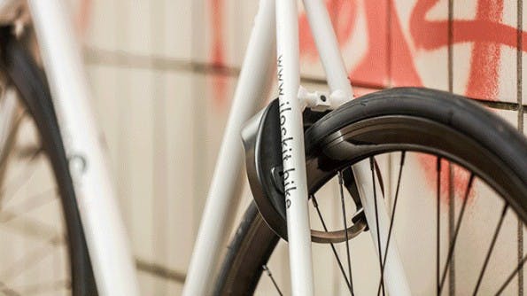 Smartes Fahrradschloss öffnet sich automatisch, wenn der Nutzer sich nähert. (Foto: Haveltec)