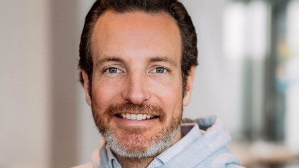 Number26-Mitgründer und COO Maximilian Tayenthal will die Online-Bank mit Veranlagungs- und Sparprodukten zum Mainstream machen. (Bild: Number26)