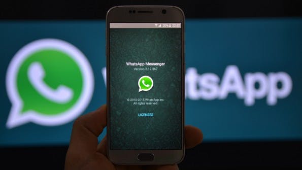 Whatsapp stellt 2017 den Support für einige ältere Smartphones ein. (Foto: endermasali / Shutterstock.com)