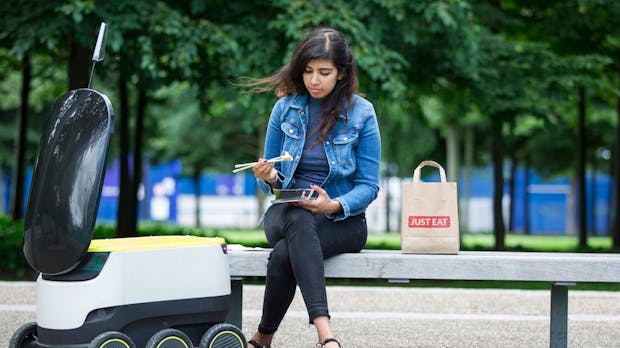 Daimler investiert in Logistik-Roboter Starship Technologies