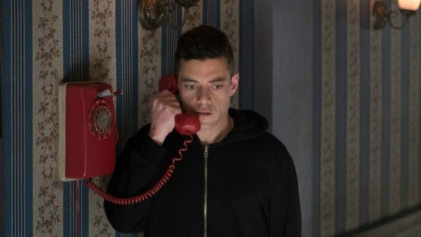 Programmierer und Hacker Elliot ist auch in Staffel 2 der Held der Serie „Mr. Robot“ (Foto: USA Network)