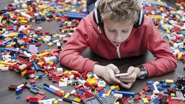 Technikfeinde sind eine Gefahr für unsere Kinder – nicht Smartphones