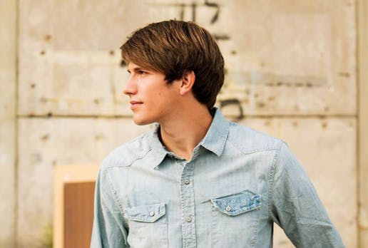 „Ohne Denglisch bräuchte ich für jede Erklärung doppelt so lange“ – Max Koziolek von Spectrm