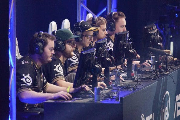 Spieler auf der Intel Extreme Masters in Polen (Foto: Adam Ziaja/Shutterstock)