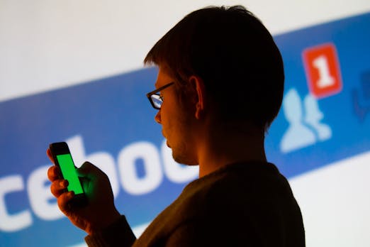 Daten protokolliert: Facebook weiß, mit wem du telefoniert hast