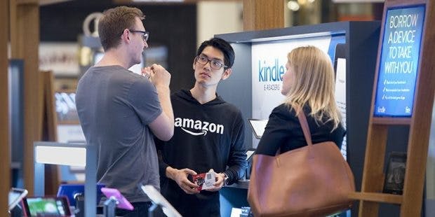 Beratung in Filialen leistet Amazon zwa rmittlerwiele auch, aber im Onlineshop übernehmen die Amazon-Bewertugnen oft diesen Job. (Screenshot: Amazon)