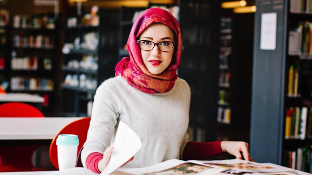 Rassismus bei der Jobsuche: Unternehmen benachteiligen muslimische Frauen