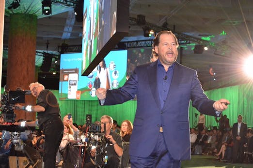 Salesforce-Chef: „Facebook sollte wie die Zigarettenindustrie reguliert werden“