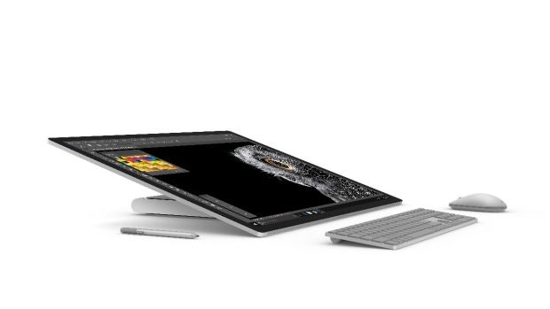 Das Surface Book Performance Base kommt nach Deutschland – über eine Verfügbarkeit des Surface Studio hat Microsoft sich noch nicht geäußert. (Foto: Microsoft)