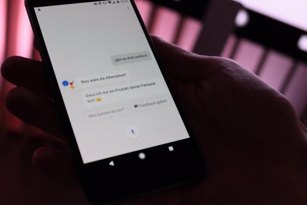 Der Google Assistant bleibt bis auf Weiteres Pixel-exklusiv. (Foto. t3n)