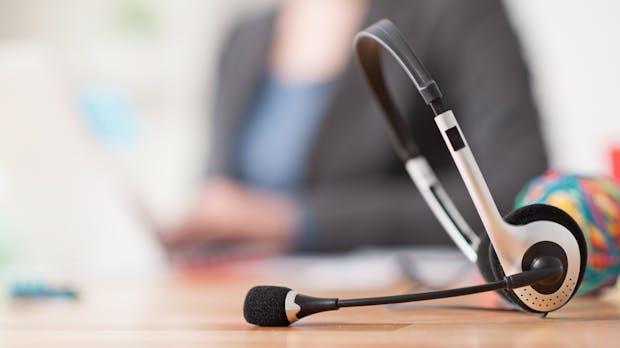E-Mail und Telefon statt Chatbot: Online-Käufer wollen keinen Mensch-Maschine-Dialog