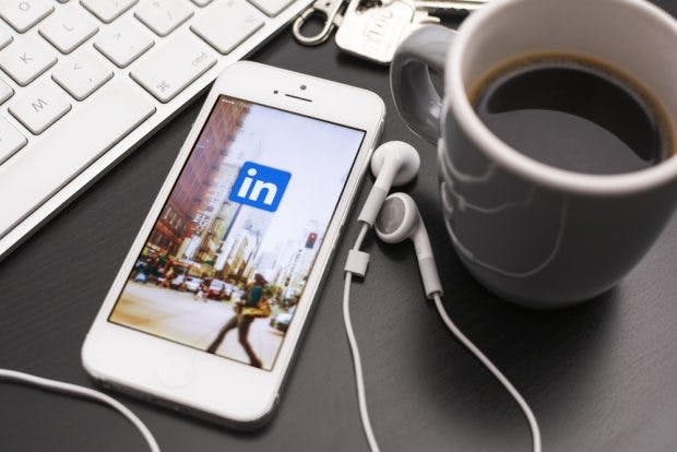 Linkedin legt starkes Nutzerwachstum hin – auch im deutschsprachigen Raum. (Foto: Twin Design / Shutterstock.com)