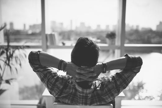 Dieser Psychologe erklärt dir, wie du der Prokrastination entkommen kannst