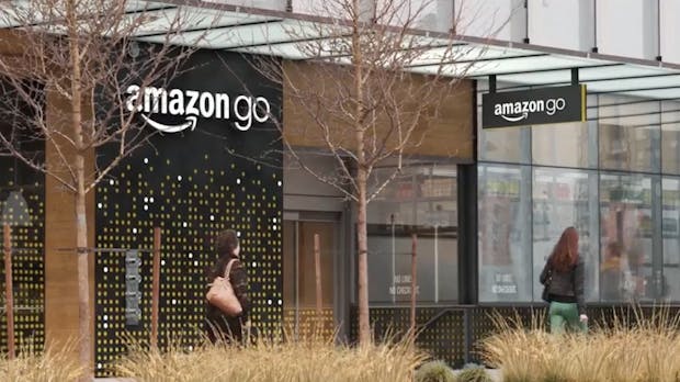 Amazon nimmt jetzt auch Bargeld