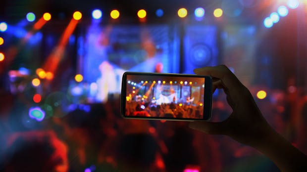 Facebook will Videos monetarisieren – mit Werbeunterbrechungen