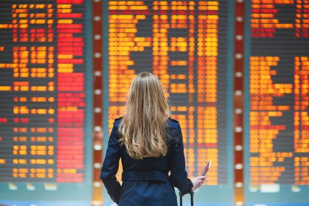 Flug verspätet oder ausgefallen? So bekommst du eine Entschädigung. (Foto: Shutterstock)