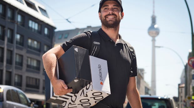 Zalando startet bundesweites Kundenbindungsprogramm und erleichtert Retouren
