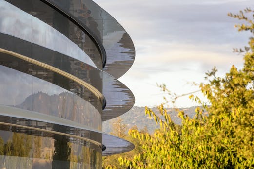 Zu viel Glas im Apple Park: Das neue Hauptquartier hat einen schmerzhaften Nachteil