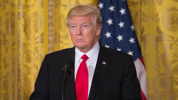 Twitter-Mitarbeiter deaktiviert das Konto von Donald Trump