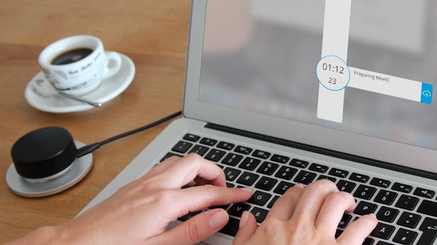 Timebuzzer: Kasseler Startup erfindet Hotbutton für die Zeiterfassung
