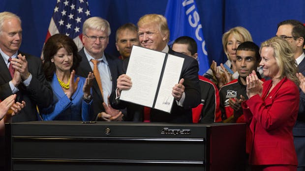 Diese Branchen betrifft Trumps „Buy American, Hire American“-Dekret am meisten