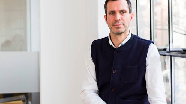 „Flüchtlingsthemen ziehen den Hass an wie Scheiße die Fliegen“