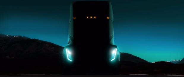 Semi: Tesla soll mit Kunden an Megacharger für seinen Elektro-LKW arbeiten