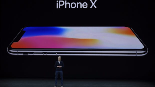 Wetten auf iPhone-X-Erfolg: Warren Buffett kauft vier Millionen Apple-Aktien dazu