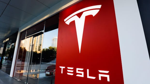 Tesla arbeitet an eigenem KI-Chip