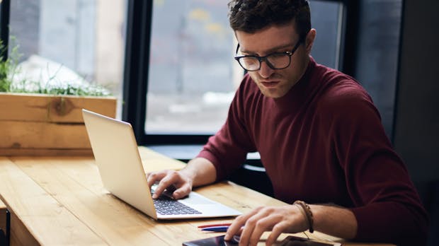 Stundenlohn: 19 Prozent der Webdesigner rechnen weniger als 40 Euro ab