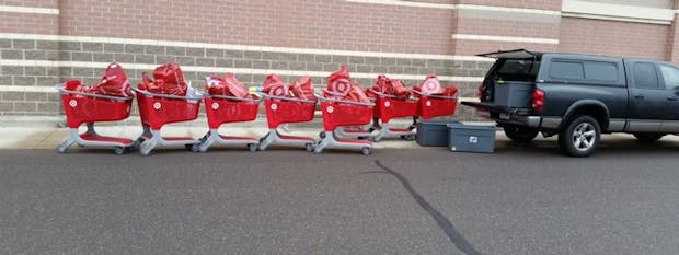 Einkaufen bei Walmart, verkaufen bei Amazon: So macht dieser 28-Jährige Millionen