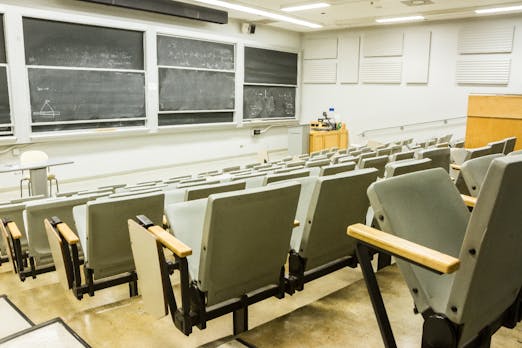 FH-Studium statt Uni? Gute Idee für die Karriere