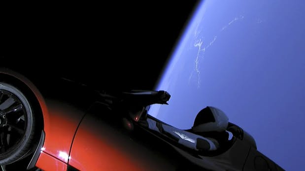 Falcon Heavy: SpaceX schießt Tesla ins All