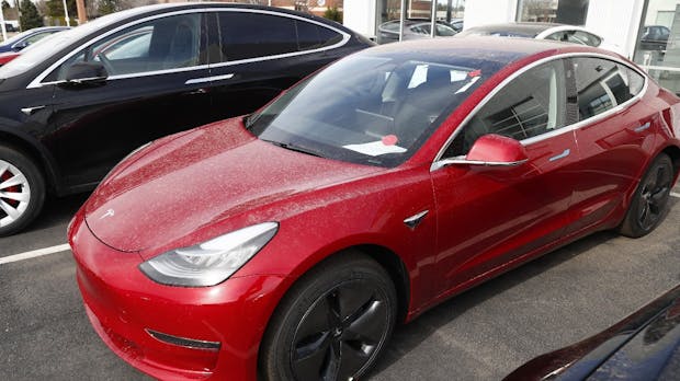 Erfolg mit Model 3: Tesla ist wieder mehr wert als BMW