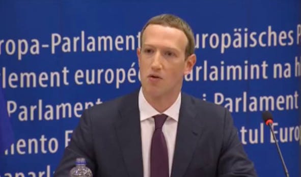 Zuckerberg in Brüssel: Facebook-Chef entschuldigt sich, sagt aber nicht viel