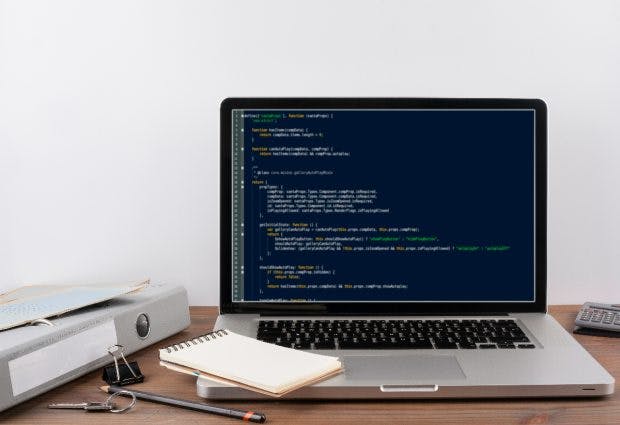 Wer programmieren will, wird wohl niemals damit aufhören zu lernen. (Bild: Shutterstock/stoatphoto)