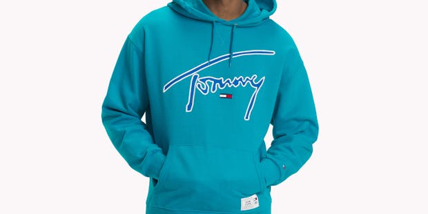 Tommy Hilfigers „smarte“ Kleidung belohnt Markentreue