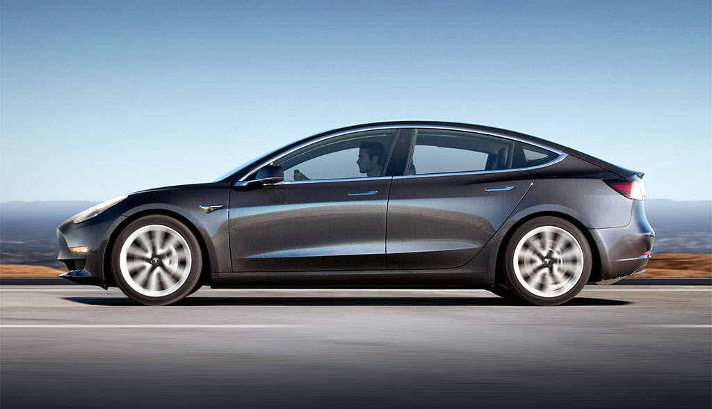 Gebrauchtes Tesla Model 3 Verkaufen Danen Zahlen Derzeit Hochstpreise