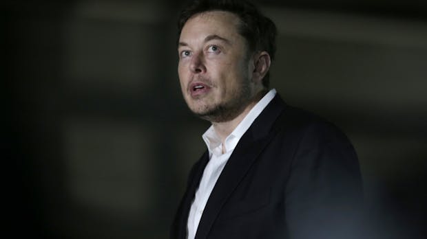 Tesla mit 702 Millionen Dollar Verlust – Autobauer rutscht wieder tief in rote Zahlen