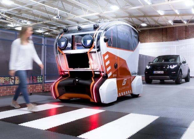 Riesige Augen an einem autonomen Fahrzeug: Sieht lustig aus und erfüllt auch einen Zweck. (Foto: Jaguar Land Rover)
