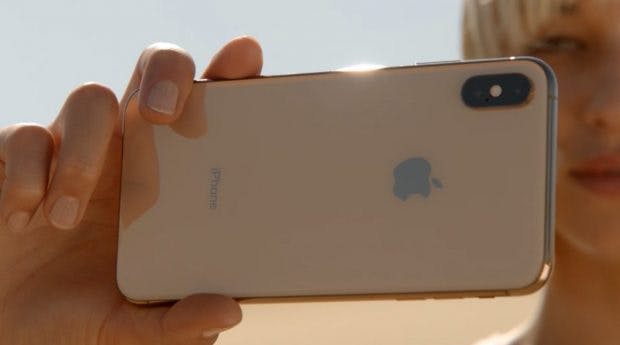 Das iPhone Xs von hinten. (Bild: Apple)
