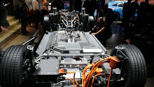 Ein Blick auf den Akku des Mercedes EQC. (Foto: t3n.de)