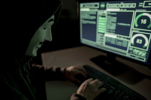 Von Datenleaks bis Urkundenfälschung: 5 Dokus über Cyberkriminalität
