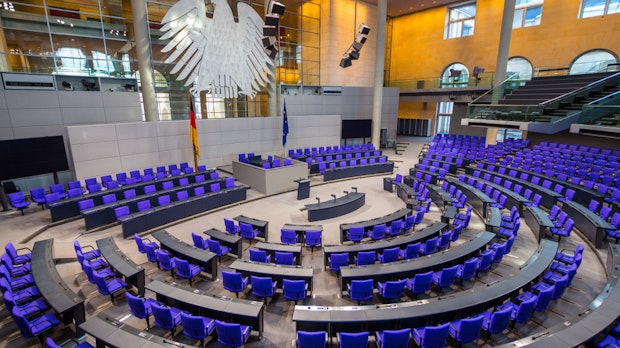 Votum über Recht auf schnelles Internet und TV-Kosten stößt auf FDP-Kritik
